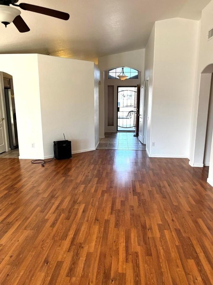 2429 E Patrick Ln - Photo 3 of 14