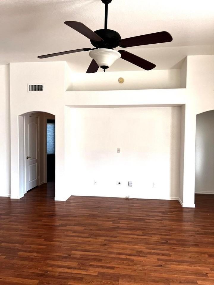 2429 E Patrick Ln - Photo 5 of 14