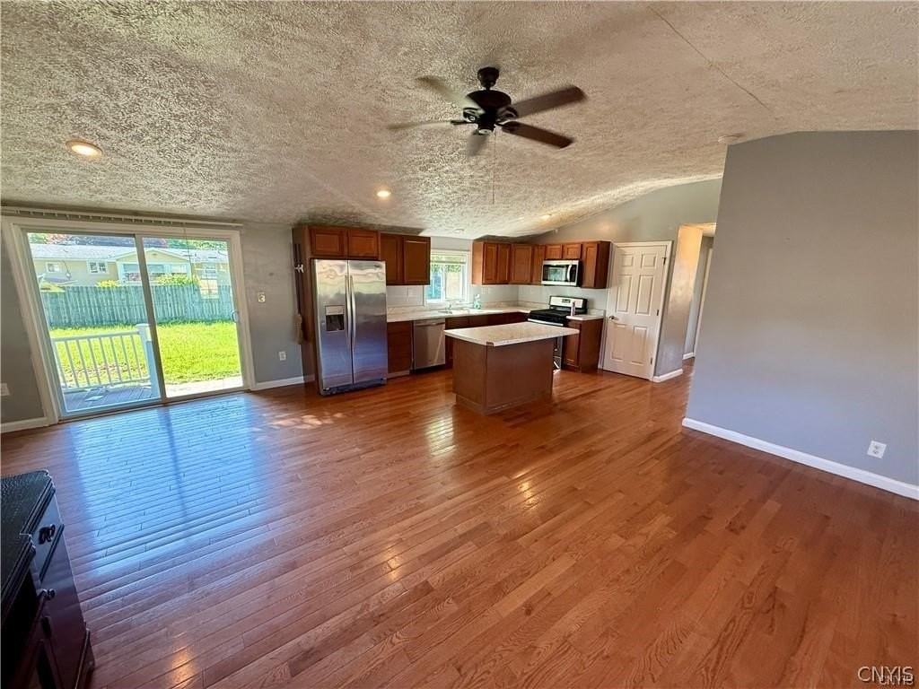 114 Grandy Dr - Photo 3 of 15