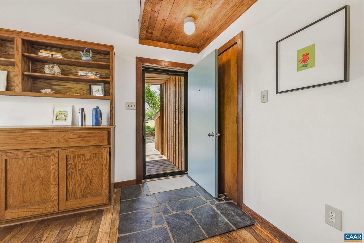 3278 Plank Rd - Photo 4 of 50