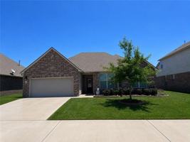 featured image of 408 Lakeshore Vlg E