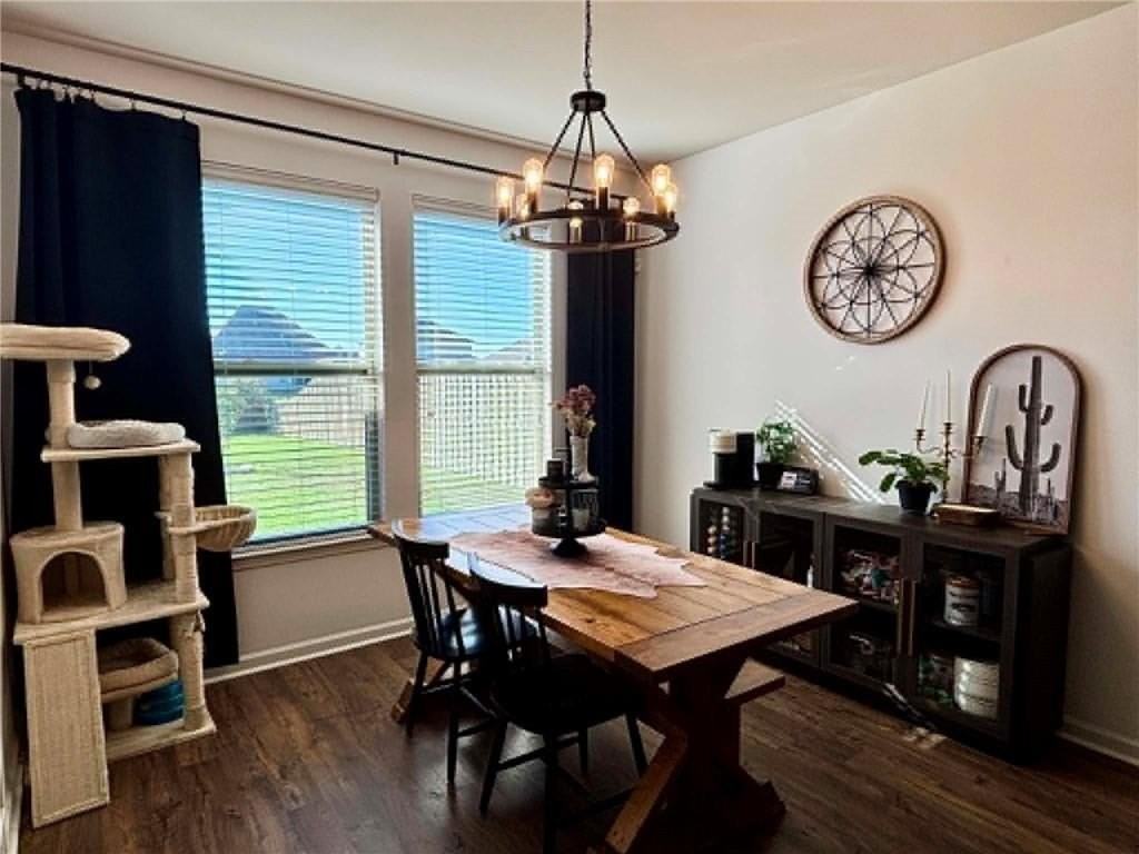 408 Lakeshore Vlg E - Photo 6 of 28