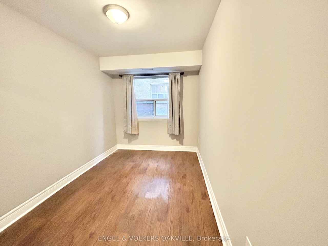 9 Thirty Third Street 108 - Photo 6 of 8