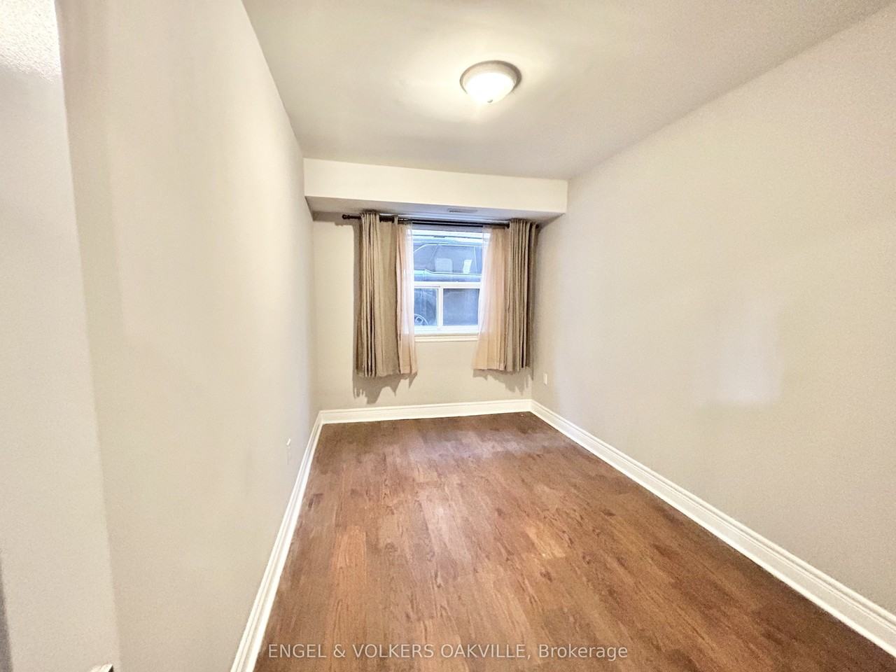9 Thirty Third Street 108 - Photo 7 of 8