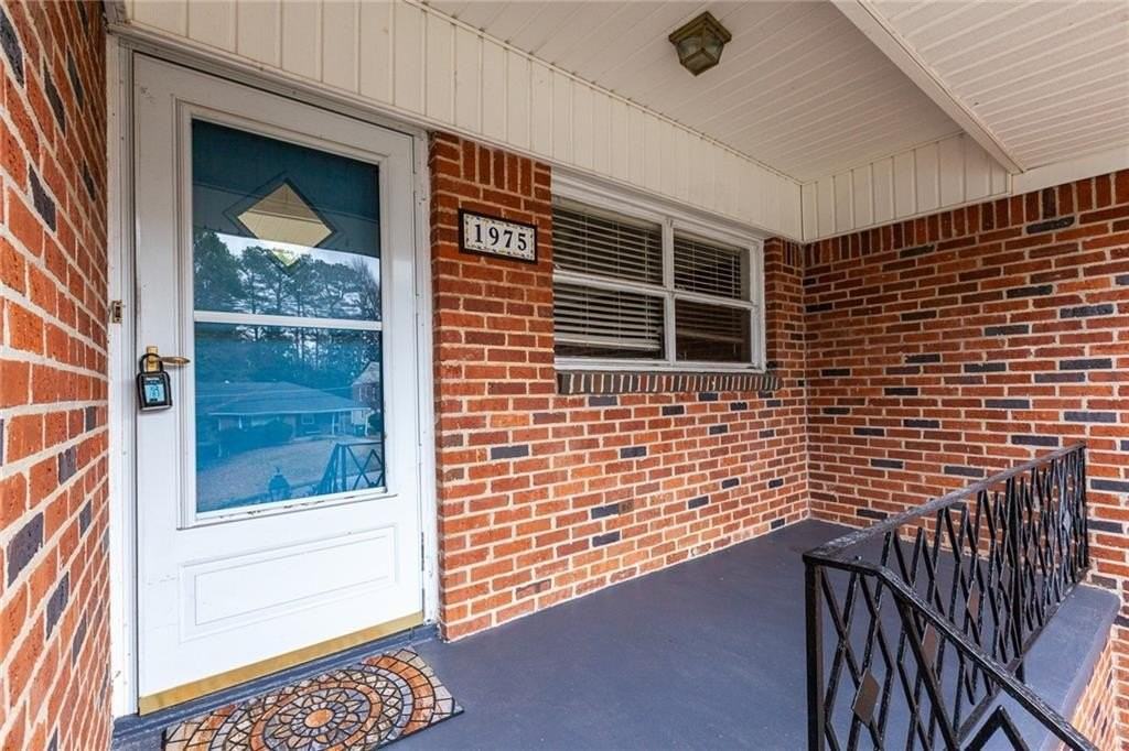 1975 Kilburn Dr Ne - Photo 4 of 28