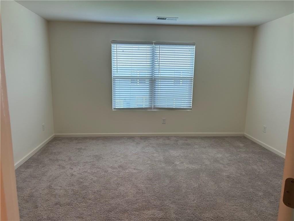 319 Penn Station Way - Photo 5 of 9