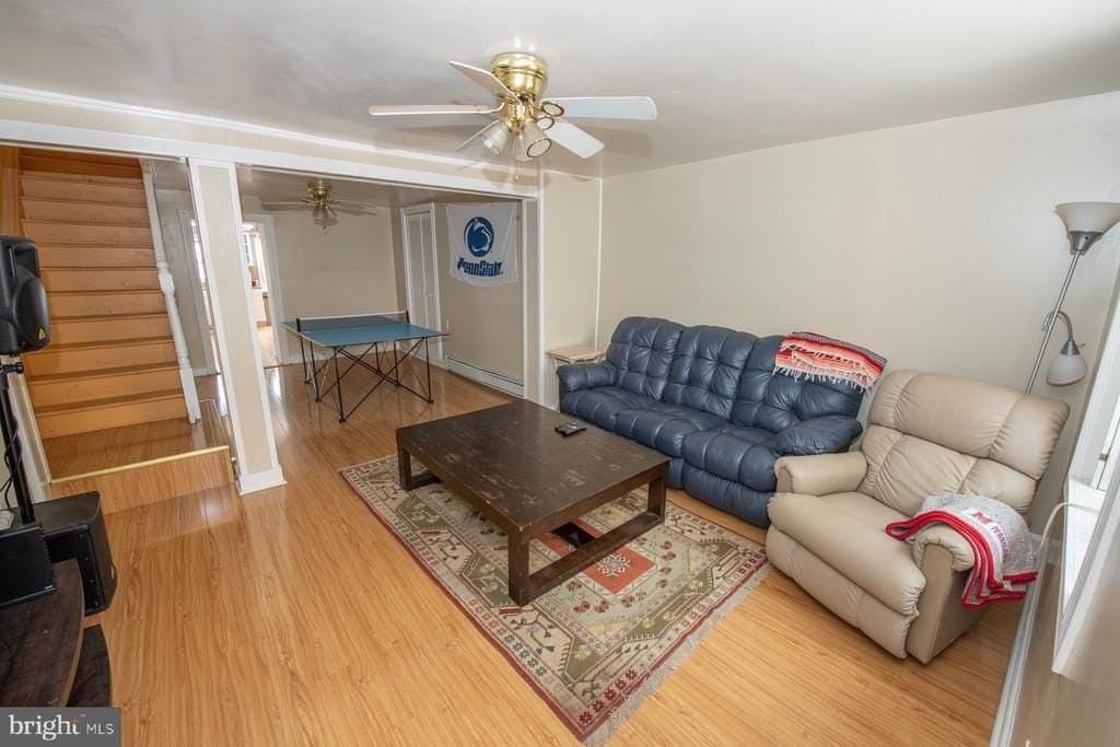 4424 Saint Davids St - Photo 3 of 29