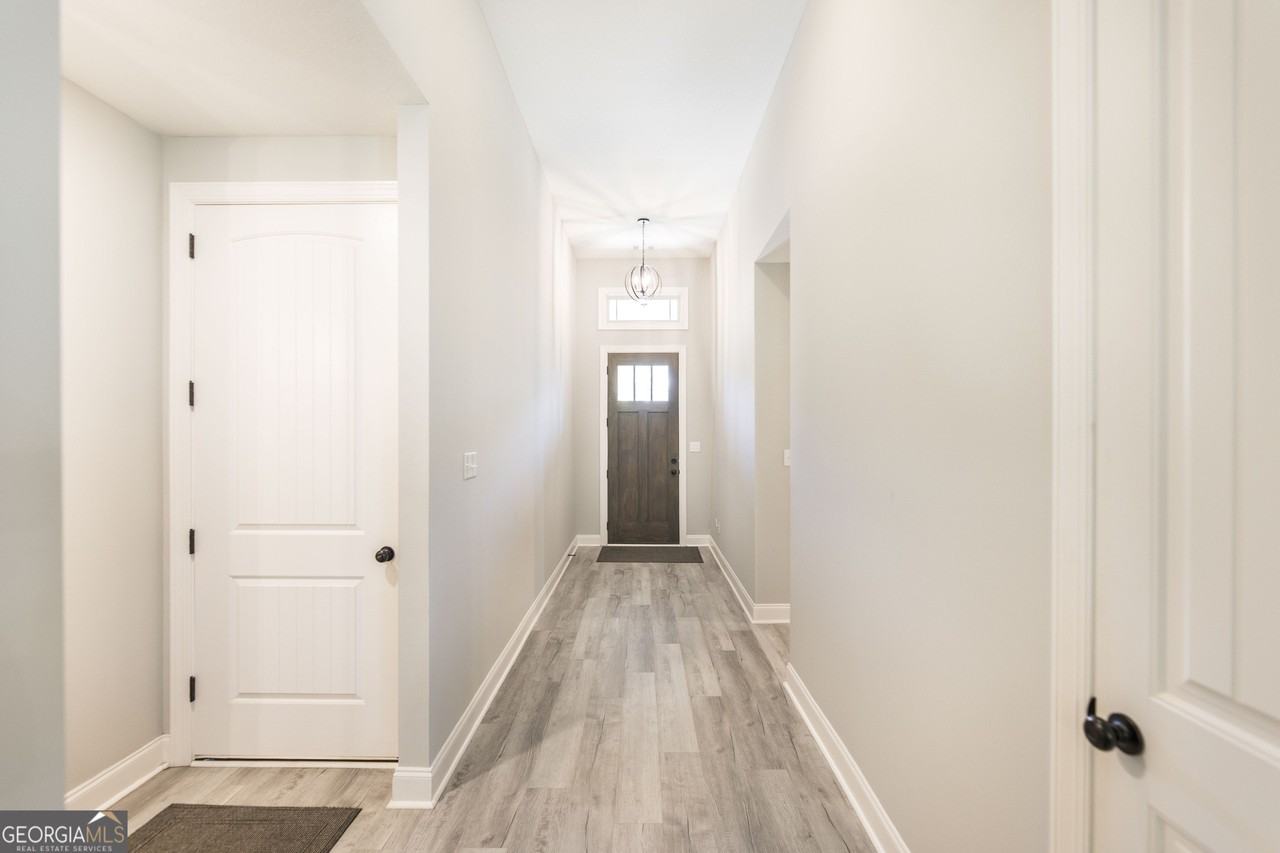 102 Copper John Ct - Photo 3 of 32