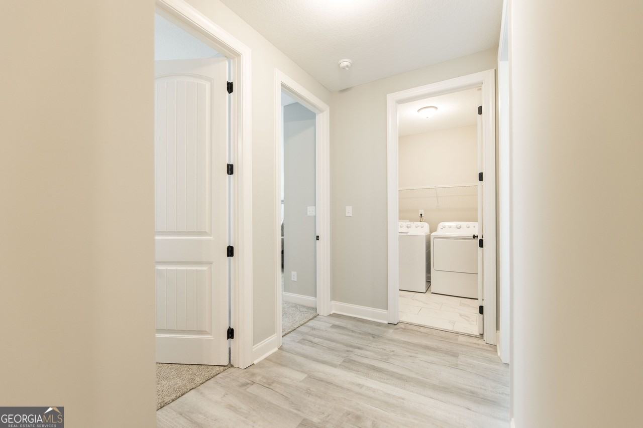 102 Copper John Ct - Photo 4 of 32