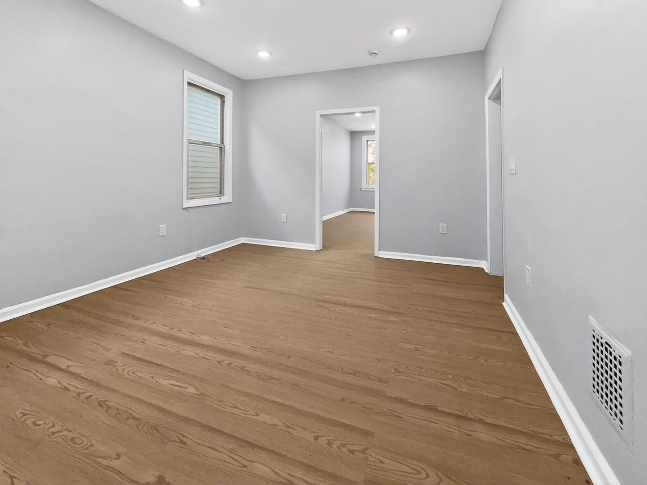12 E 49th St #2 - Photo 2 of 28