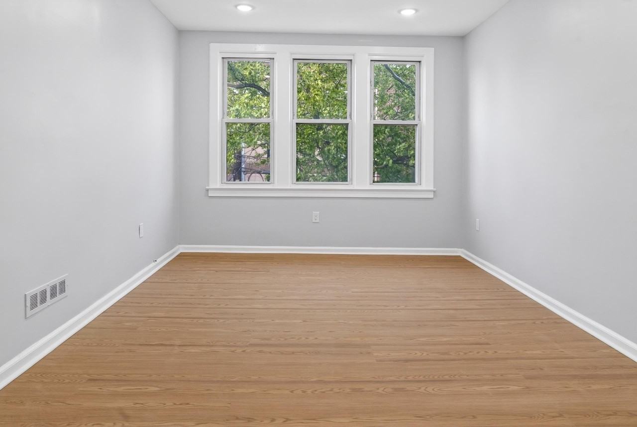 12 E 49th St #2 - Photo 6 of 28