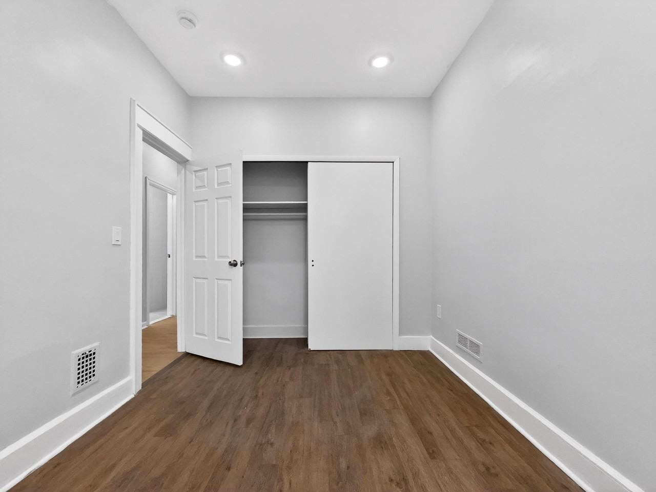 12 E 49th St #2 - Photo 7 of 28
