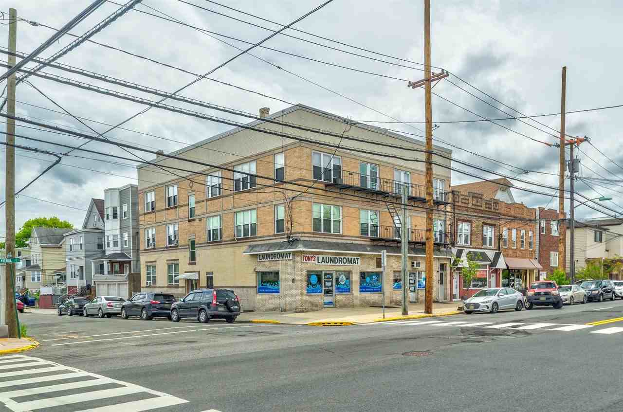 1058 Avenue C #5