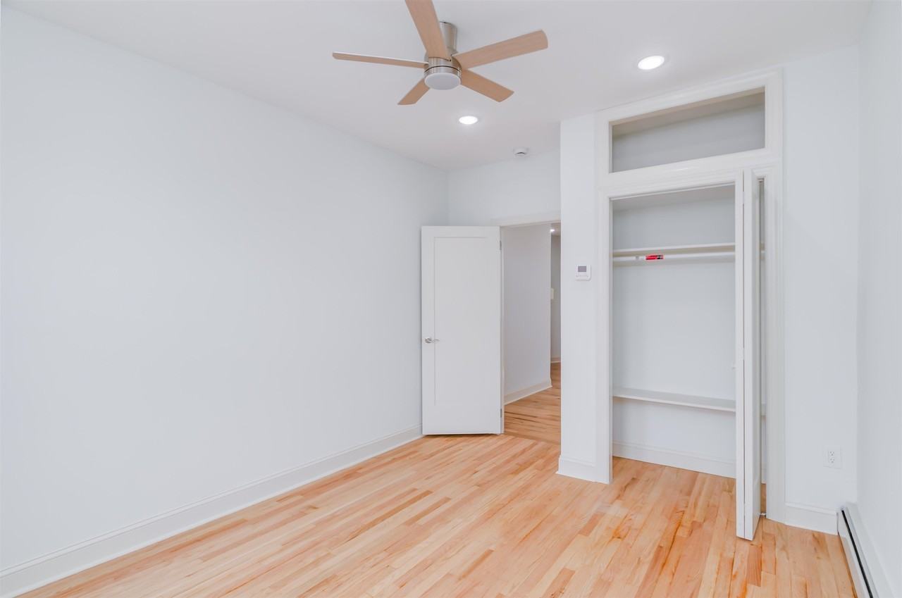1058 Avenue C #5 - Photo 7 of 8