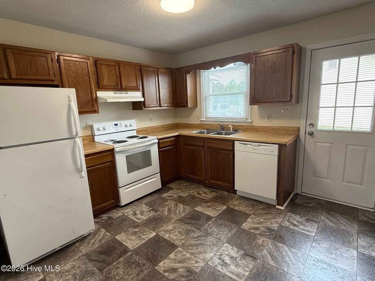 1820 Burgaw Hwy - Photo 3 of 7