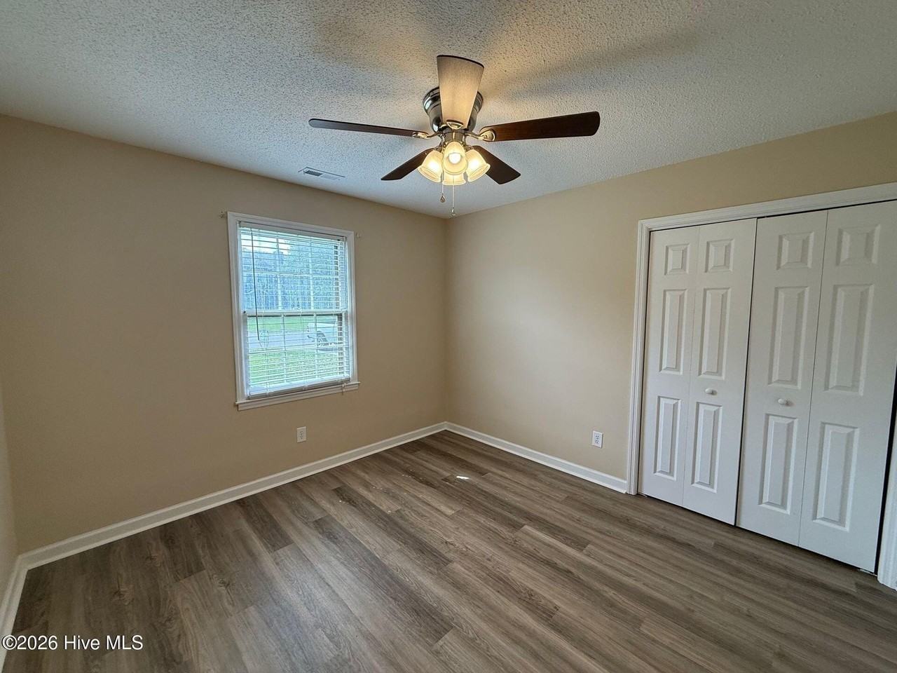 315 W Frances St - Photo 6 of 7