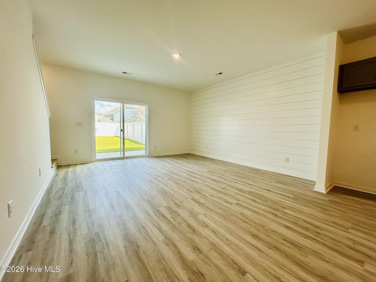 7126 Fisk Dr Ne #94 - Photo 5 of 12