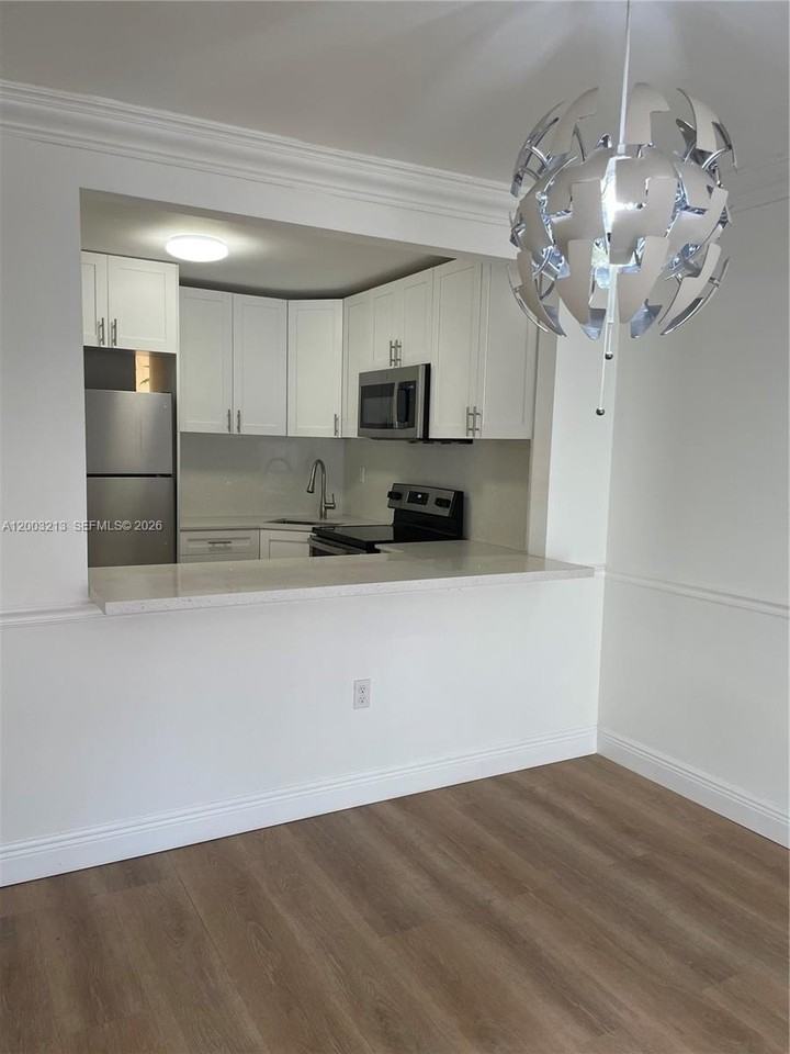 401 Nw 72nd Ave #209D - Photo 4 of 10