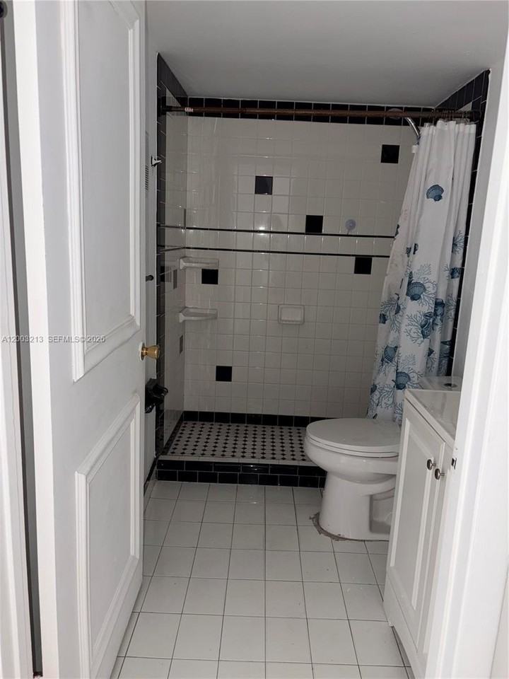 401 Nw 72nd Ave #209D - Photo 6 of 10