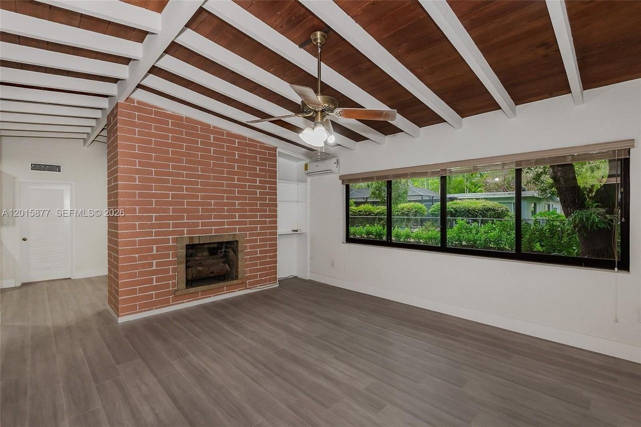 12725 Sw 80th Ave - Photo 7 of 34