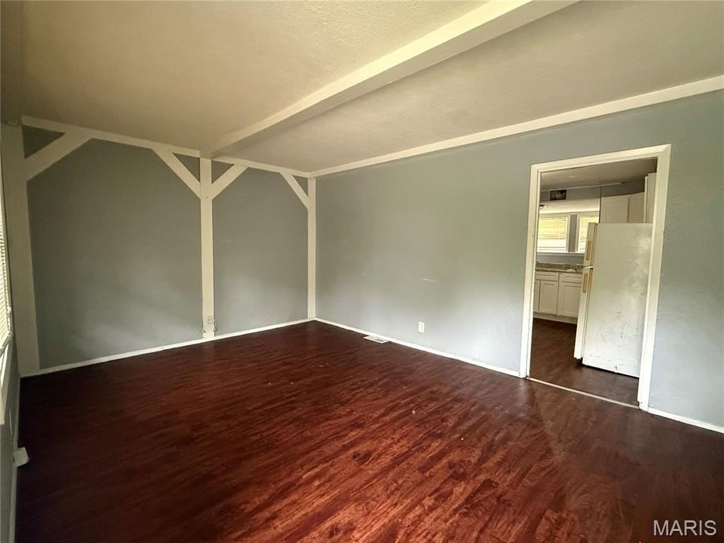 452 Bluff Dr - Photo 2 of 9