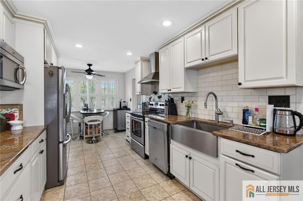 177 Midfield Rd - Photo 6 of 23