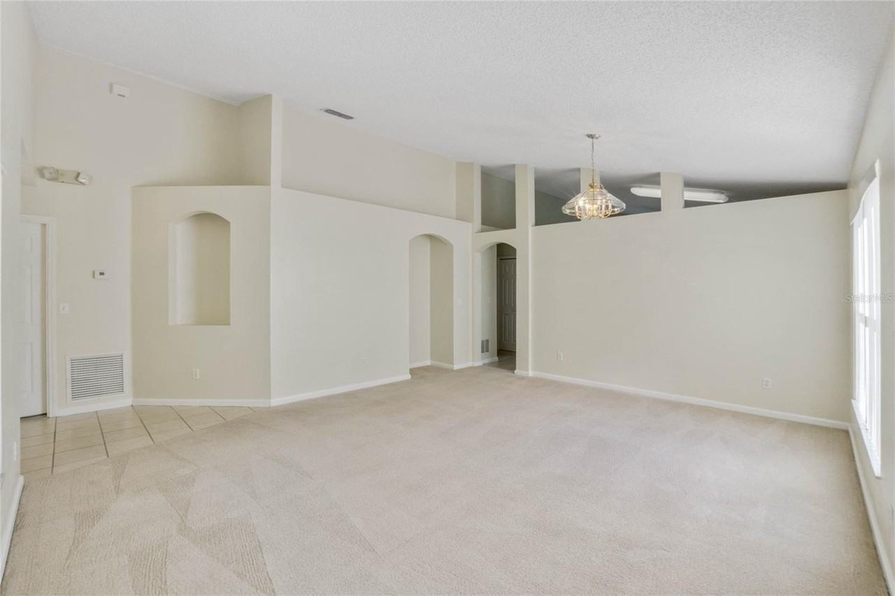 15929 Bay Vista Dr - Photo 4 of 29