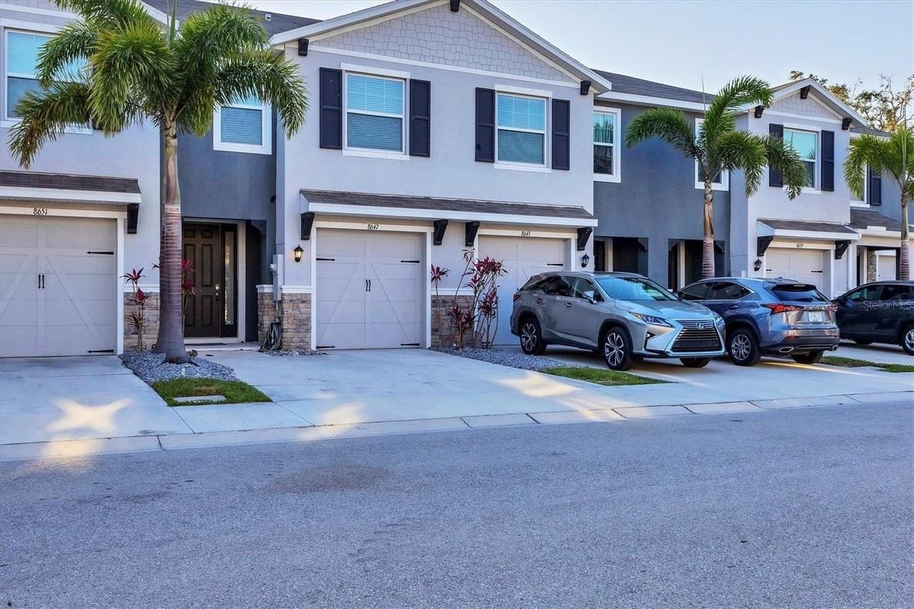 8647 Stargazer St - Photo 7 of 45