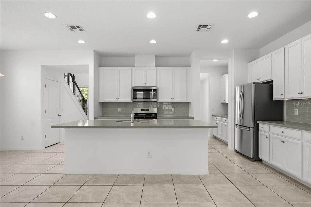 14154 Shocklach Dr - Photo 2 of 36