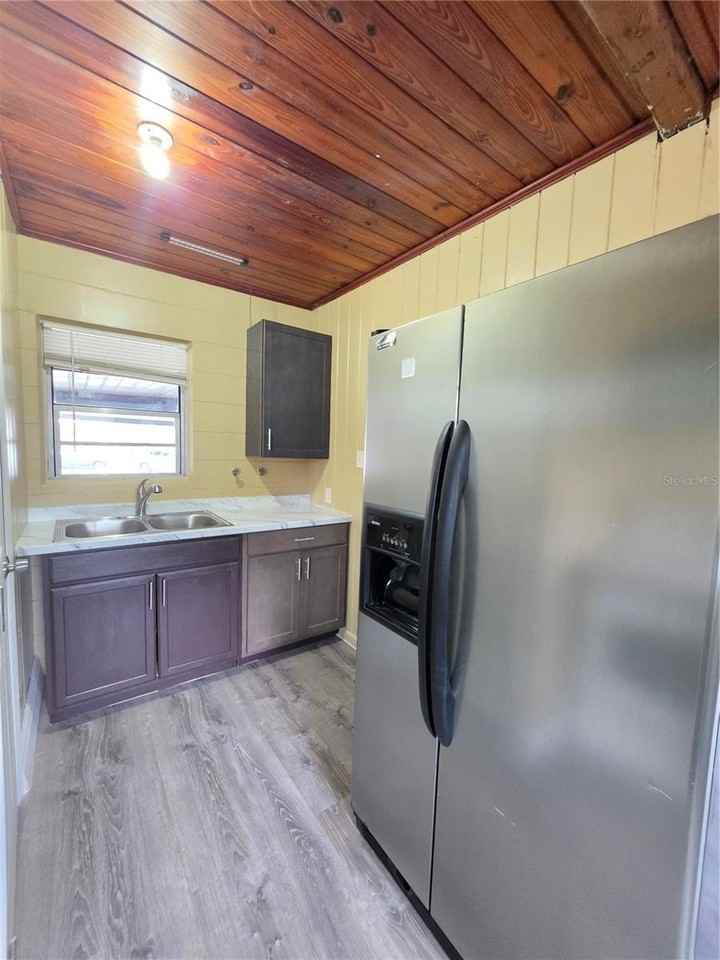 1818 Minnesota Ave #B - Photo 5 of 9