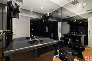 featured image of 10430 Wilshire Blvd #202