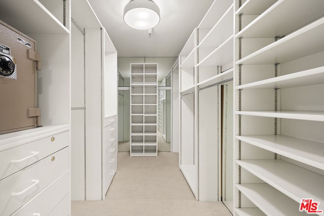 10430 Wilshire Blvd #202 - Photo 2 of 8