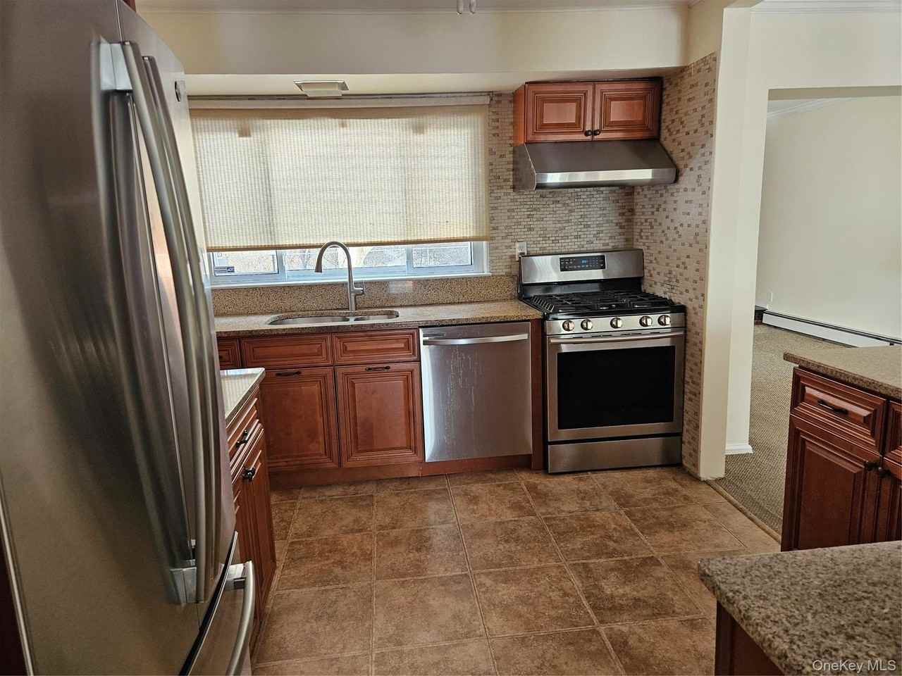 102 Birchwood Park Dr - Photo 5 of 24