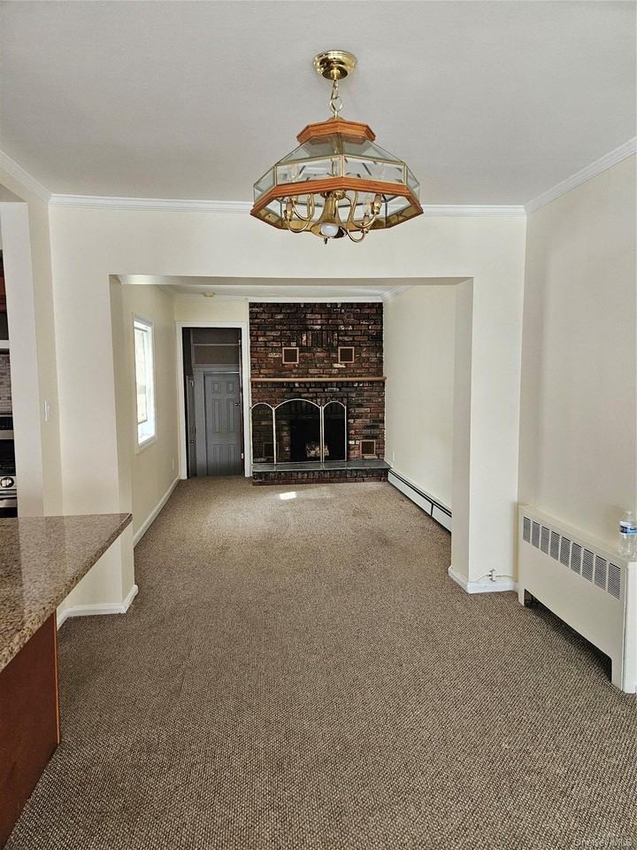 102 Birchwood Park Dr - Photo 7 of 24