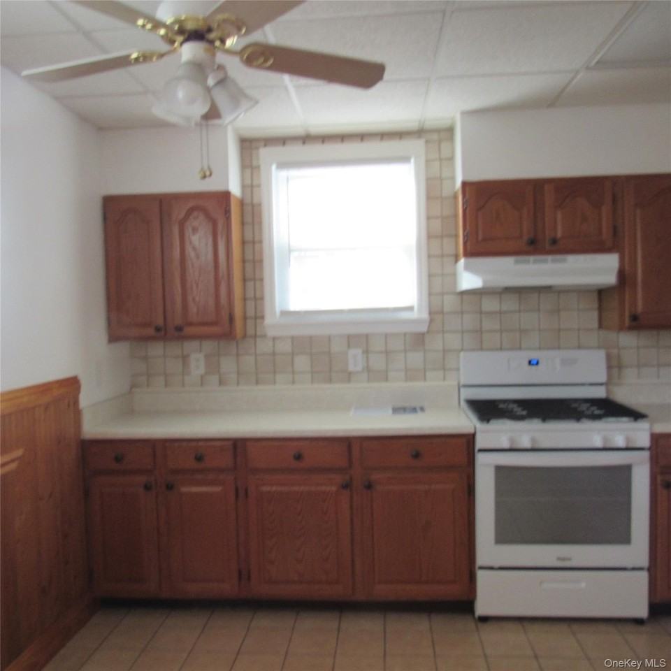 35 Taylor Ave #2 - Photo 6 of 19