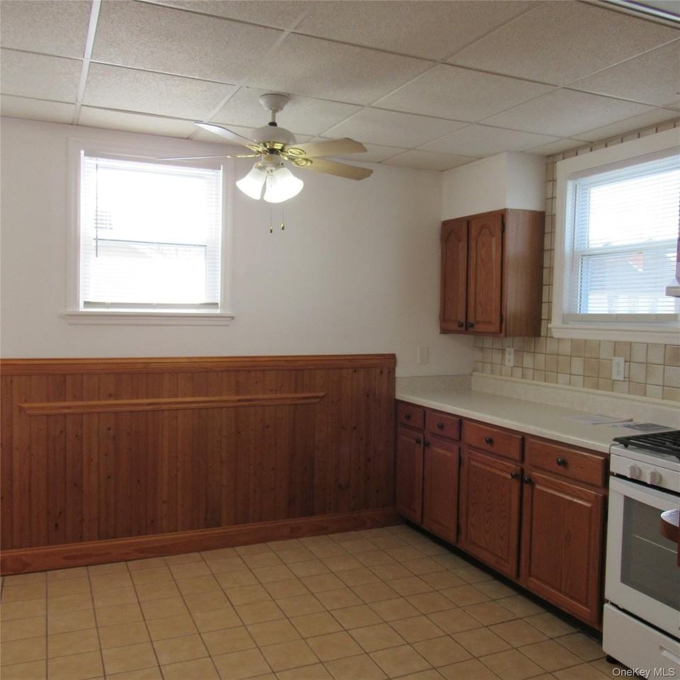 35 Taylor Ave #2 - Photo 7 of 19