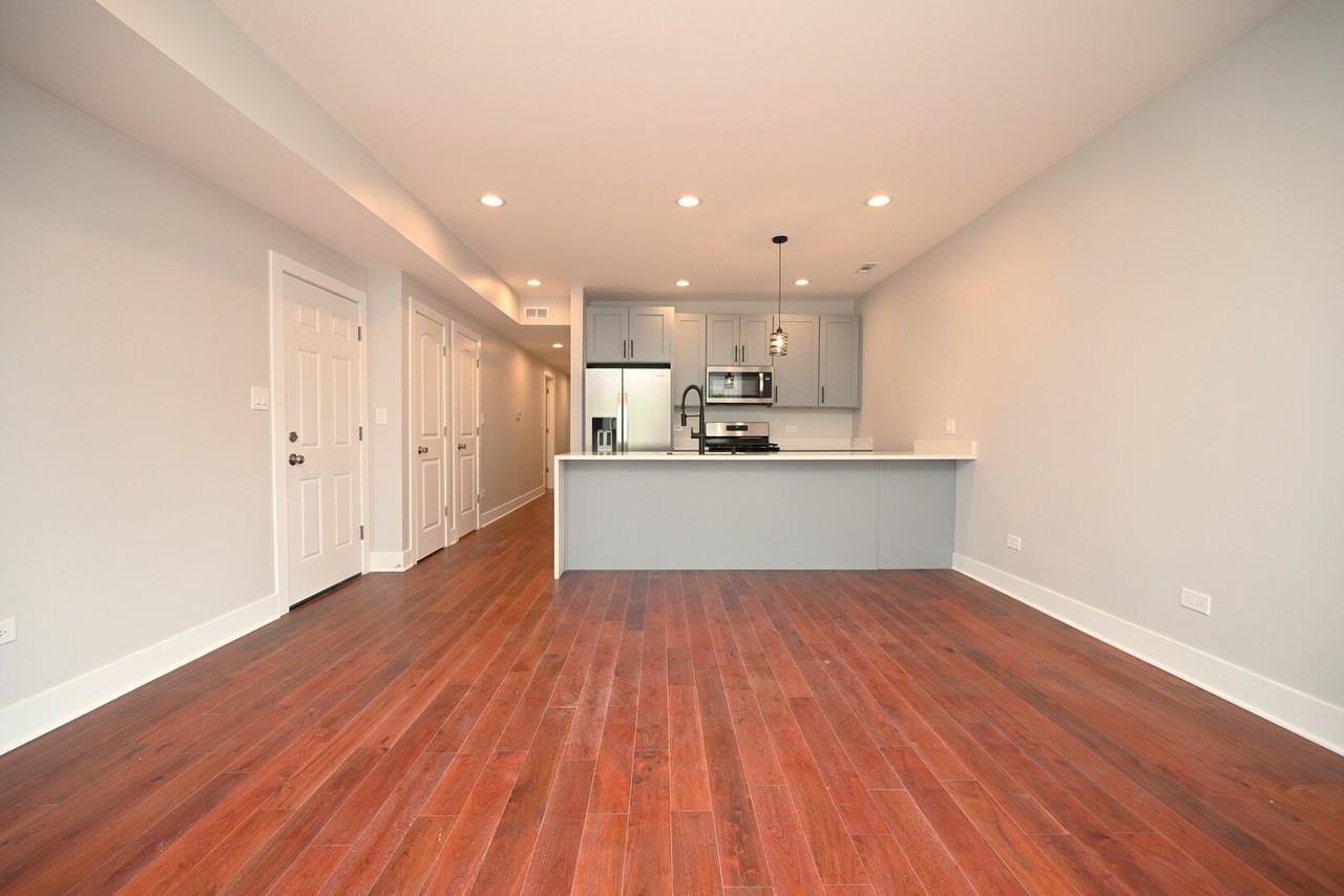 1630 W Thorndale Ave #1 - Photo 7 of 27
