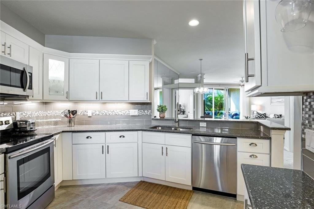 8385 Excalibur Cir #G3 - Photo 5 of 16