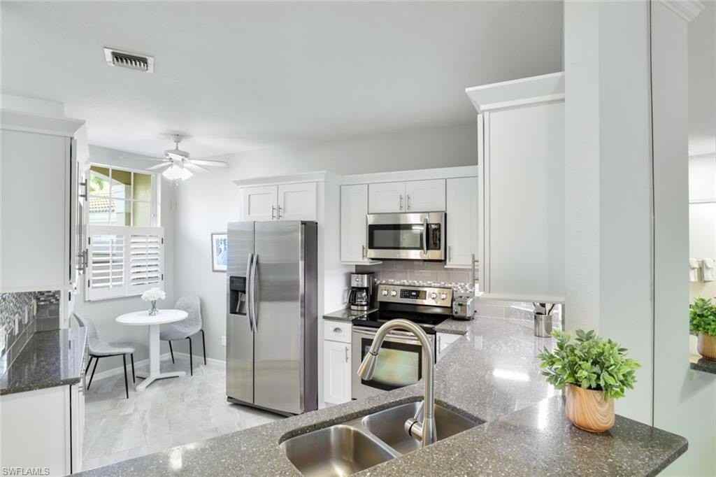 8385 Excalibur Cir #G3 - Photo 7 of 16