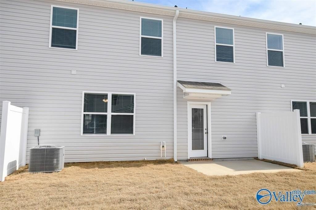130 Maple Spring Trl - Photo 2 of 24