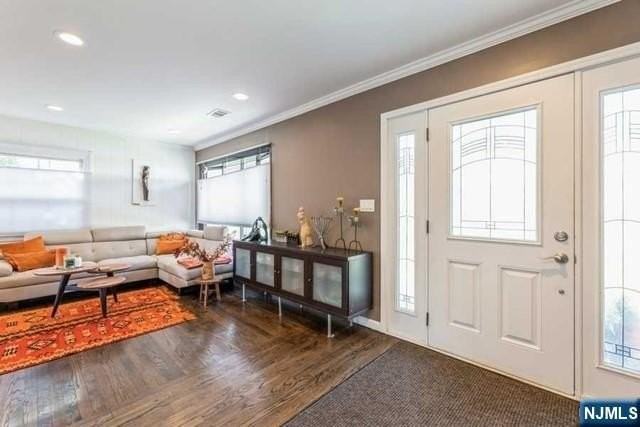 326 Brookside Ave - Photo 2 of 27