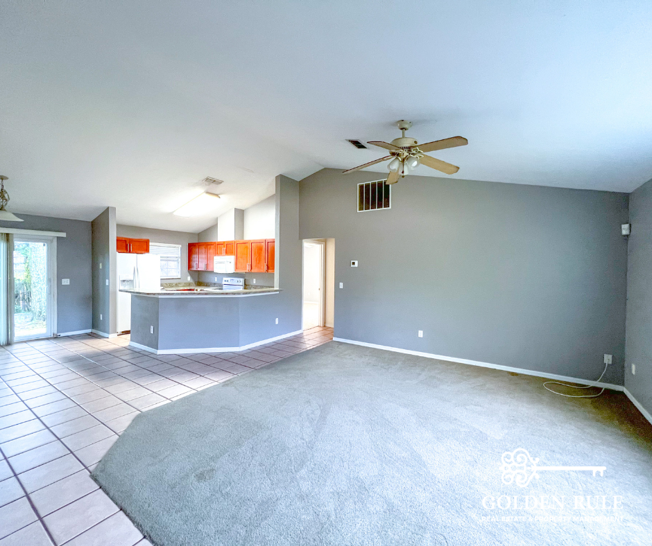 2240 Sw 41st Ln #1 - Photo 3 of 14