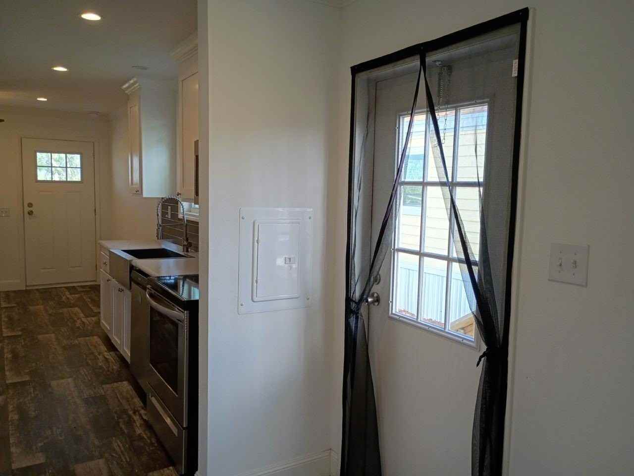 6 Anita Dr #3 - Photo 3 of 11