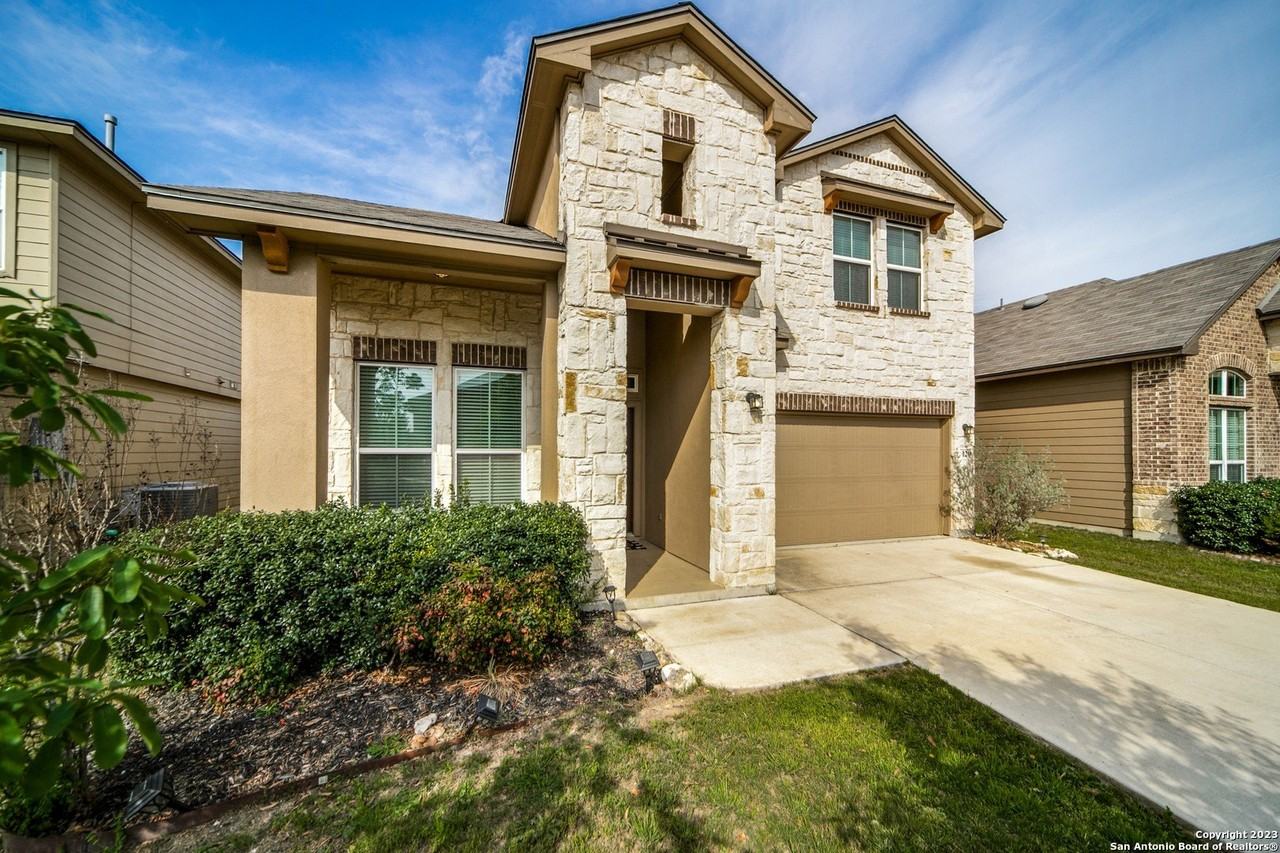 120 Jolie Cir - Photo 2 of 33