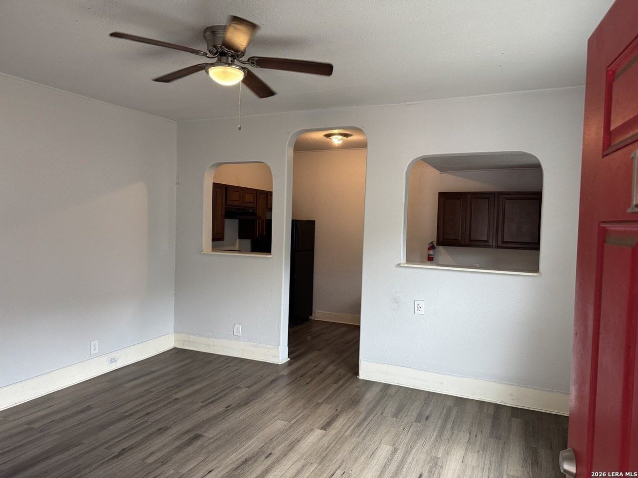 411 Cincinnati Ave - Photo 3 of 17