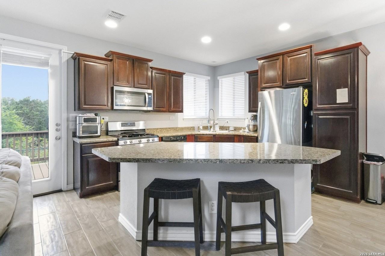 21518 Andrews Gdn - Photo 7 of 21
