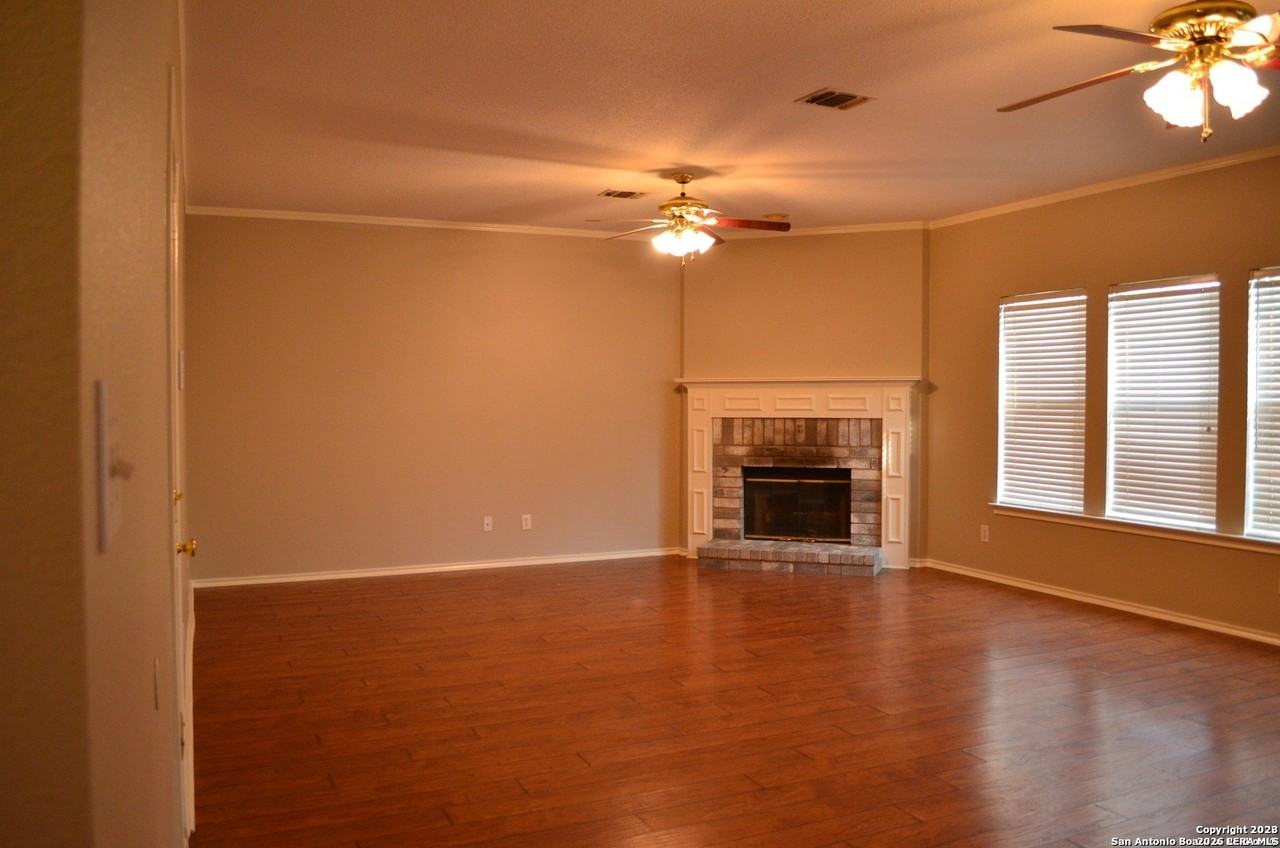 11818 Barkston Dr - Photo 2 of 4