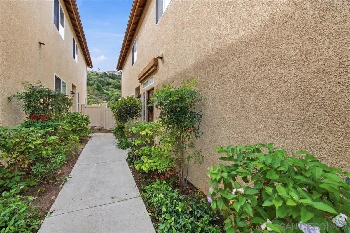 10294 Scripps Poway Pkwy #5 - Photo 3 of 50