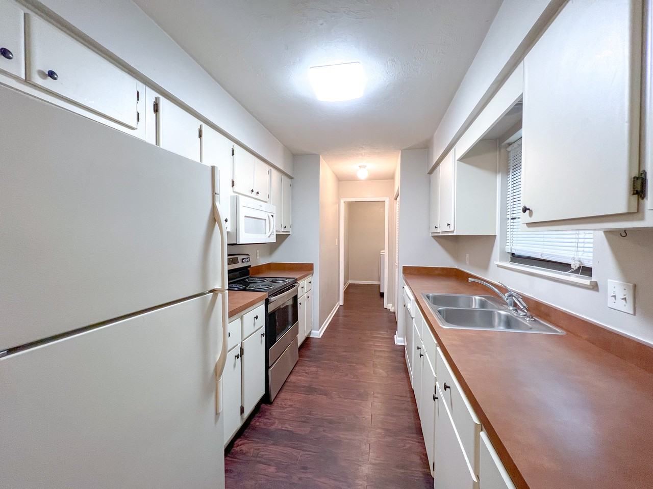 720 Sw 77th Ter #1 - Photo 5 of 18