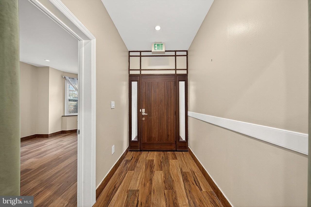 817 6th St Nw #B - Photo 4 of 42